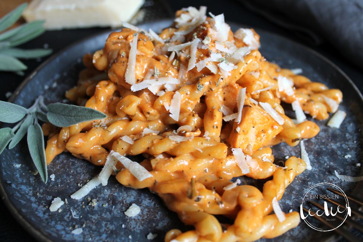 Pasta mit Lachs und Wermut von einbissenlecker