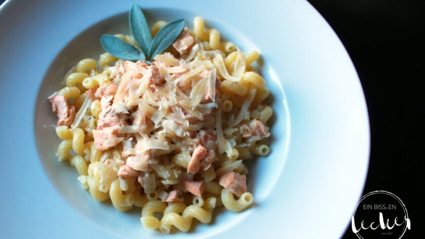 Pasta in Lachssoße © einbissenlecker.de