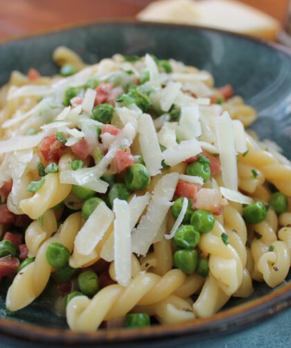 Pasta mit Erbsen und Speck von einbissenlecker.de