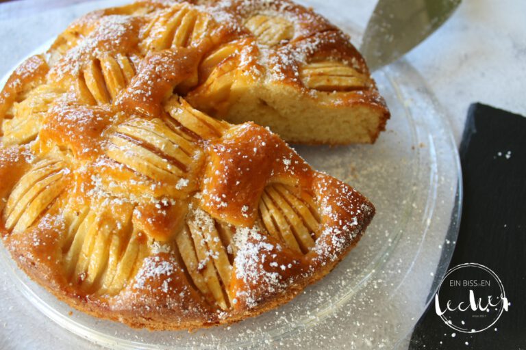 Apfelkuchen - ein einfaches Rezept von einbissenlecker.de