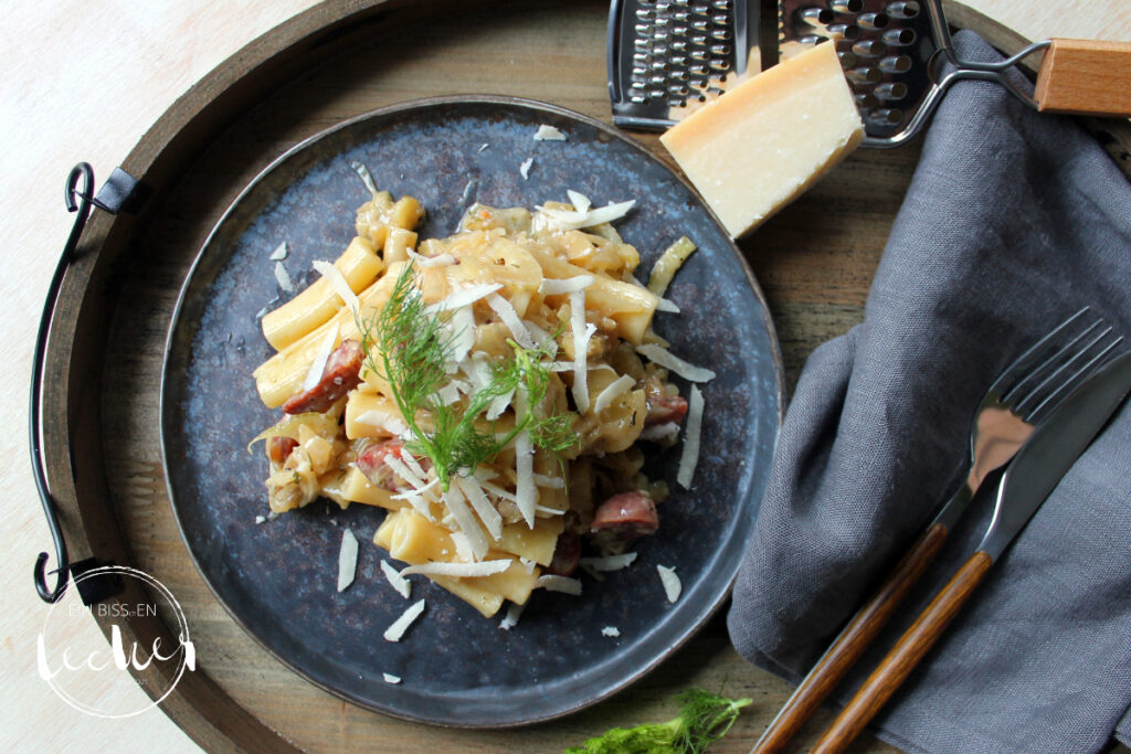 Pasta mit Fenchel und Salsiccia - einbissenlecker.de