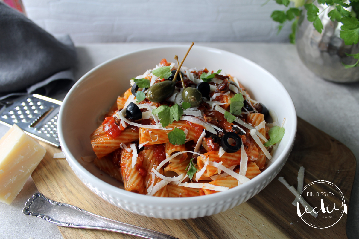 Pasta alla Puttanesca von einbissenlecker