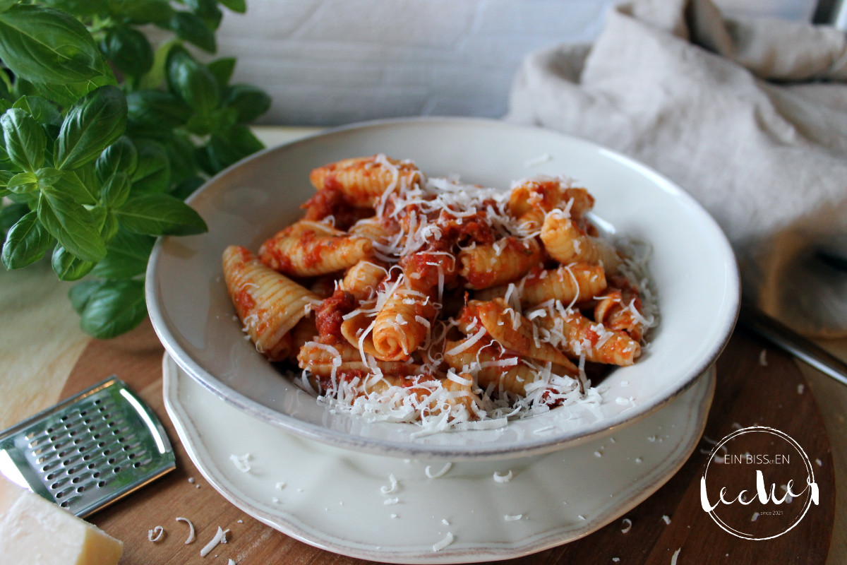 Pasta all´amatriciana von einbissenlecker